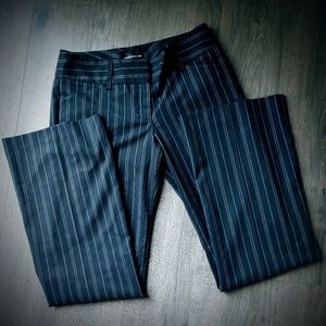 Express Design Studio Editor Black and Gray Pinstripe Pants Size 6 GUC